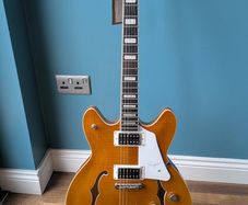 Hagstrom Super Viking DDL