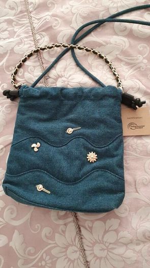 Crossbody bag