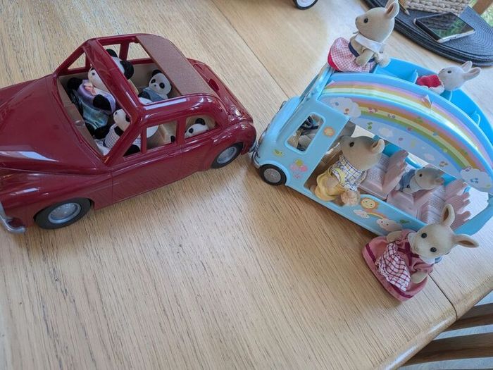 sylvanian car & minibus