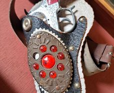 Vintage Cowboy Holster@Gun