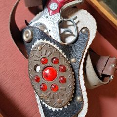 Vintage Cowboy Holster@Gun