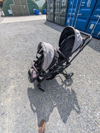 Double Baby buggy frame and seats
