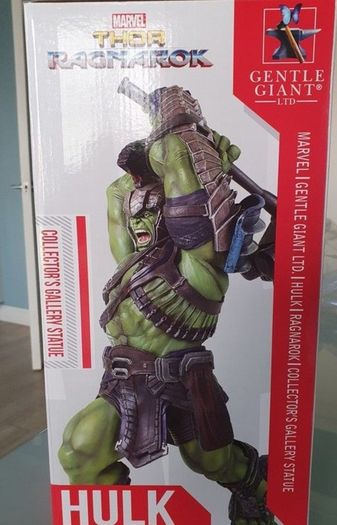 Gentle Giant Thor Ragnarok Gladiator Hulk 1/8 scale statue
