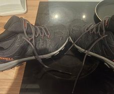 Men's merrell walking shoes size 8.5uk