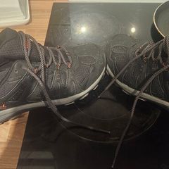 Men's merrell walking shoes size 8.5uk