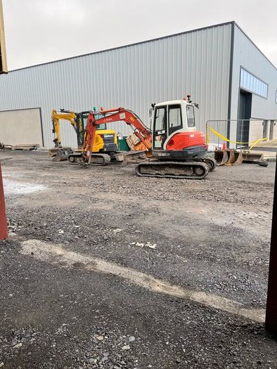 Self drive hire plant hire