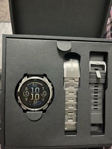Garmin Fenix 8 AMOLED Sapphire 47mm Titanium Case Vented Titanium Bracelet Watch