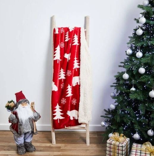 Polar Bears Sherpa Christmas Throw (127cm x 152cm)