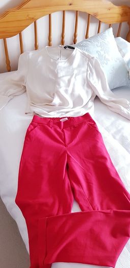 Zara Long Sleeve Cream Top - Small