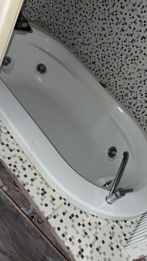 jacuzzi for sale