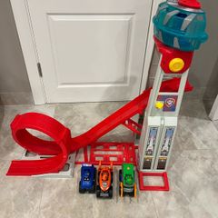 Paw Patrol pup tower ramp & 3 vehicles/characters