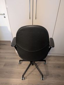 Black leather office chair - IKEA Hattefjall