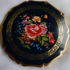 Vintage Stratton Powder Compact Floral Decoration
