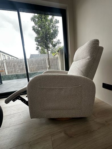 Recliner / Nursing Chair