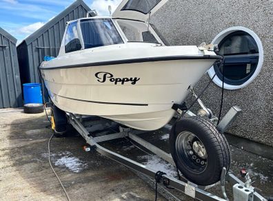 Cuddy 17  Smart-liner with 60hp Mercury