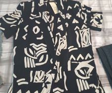 Short sleeve blazer style top