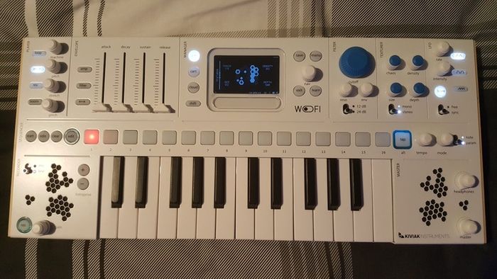 Kiviak WOFI - Sampler keyboard & Granular Synth