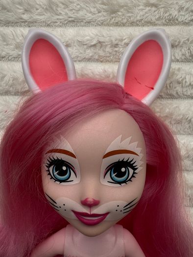 Enchantimals Huggable Cuties Bree Bunny Doll  Figure Large Approx. 31 cm. Used Please see photos