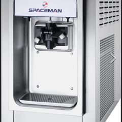 Soft serve ice cream machine