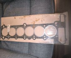 head gasket BMW 525i 1993