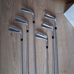 Titleist T100 golf irons