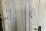 Ladies top size 18