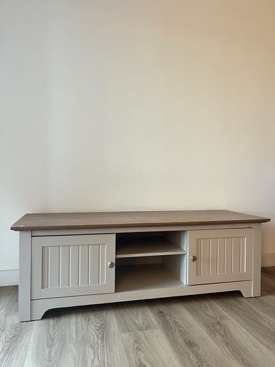 Tv unit