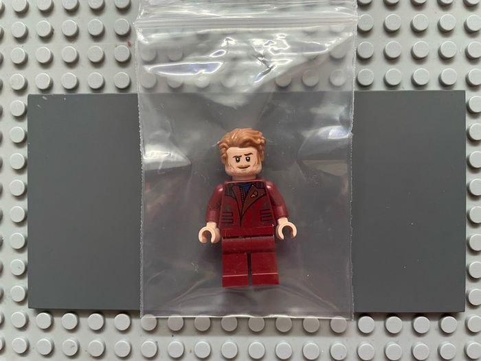 lego super heroes sh0834 Star-Lord minifigure- Dark Red Legs