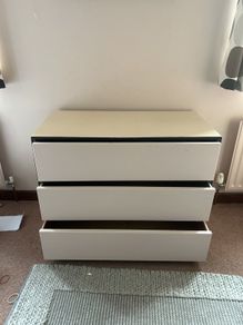 Free chest of drawers