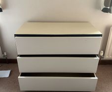 Free chest of drawers
