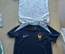 Nike Jersey & training top France (authentic)