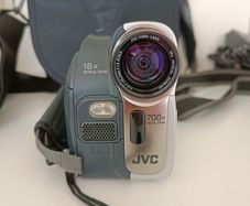JVC MiniDV Digital Camcorder - Charger, Battery & Lowepro Bag