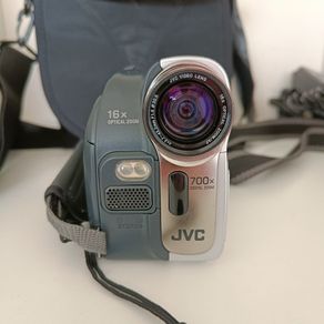 JVC MiniDV Digital Camcorder - Charger, Battery & Lowepro Bag