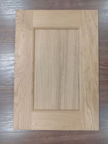Light oak shaker door