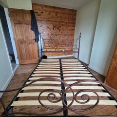 Vintage-style metal double bed frame