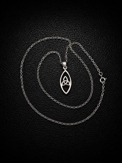 925 Vintage Sterling Silver Celtic Knot Necklace