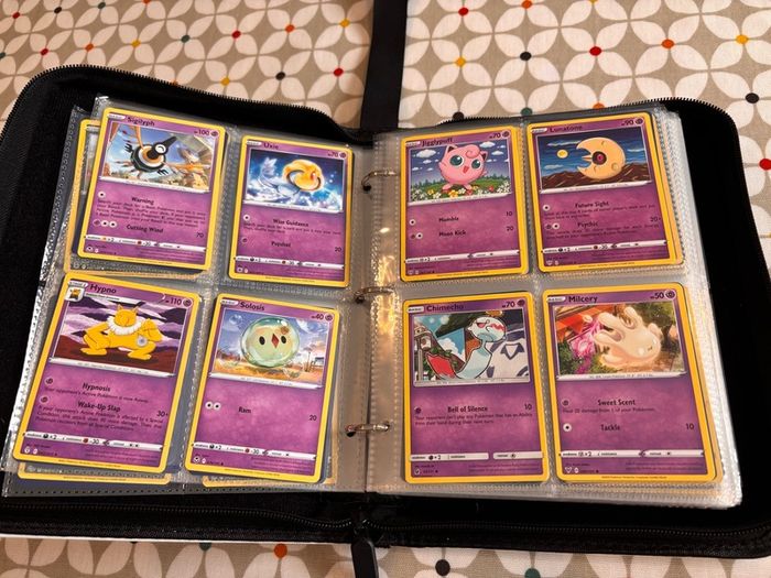 Pokemon folder and cards