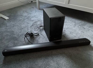 Bluetooth LG Soundbar + Subwoofer (SH2)