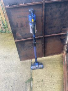Shark Cordless Anti Wrap Vaccum