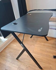 Gaming desk