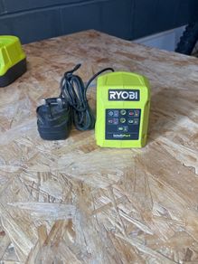 Ryobi Charger