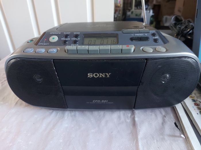SONY CD, Radio, Cassette-Corder, Model No. CFD-S01, everything working great and in like new condition