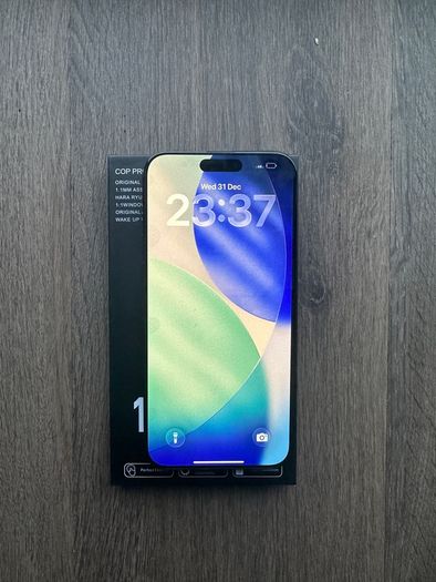 iPhone 15 Pro Max Soft Oled display