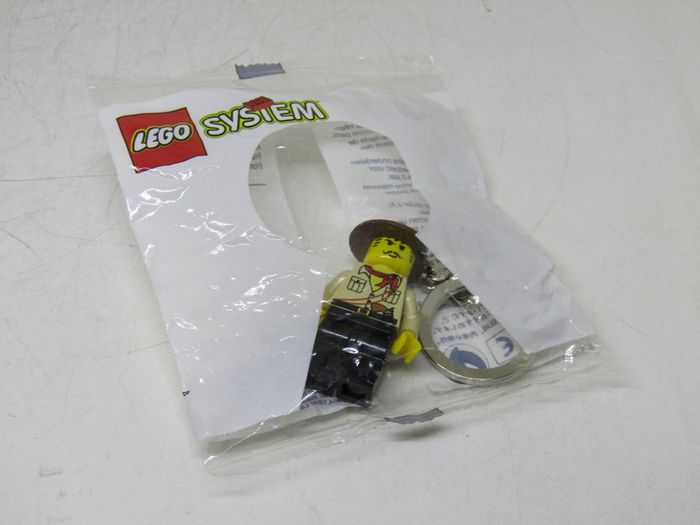 Lego Vintage Johnny Thunder Key Chain New In Sealed Polybag Hard To Find From The Lego Group 1998
