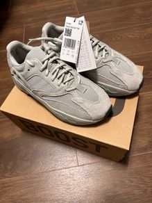 Yeezy Boost 700