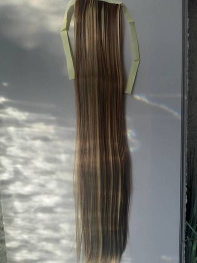 Clip In Straight Ponytail