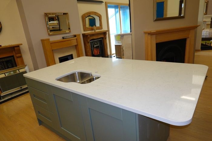 Kitchen worktops, kitchen islands and kitchen cabinets
