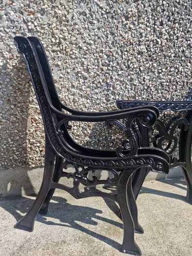 Garden table + bench cast iron