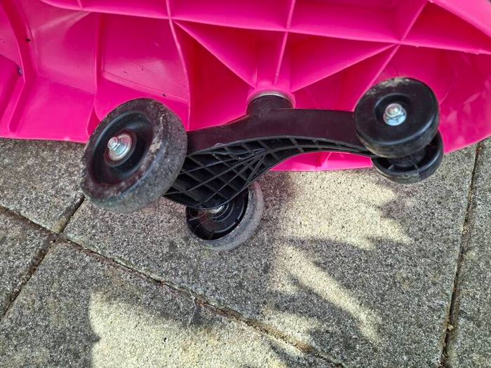Pink and Purple wiggle car
