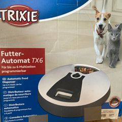 Automatic food dispenser